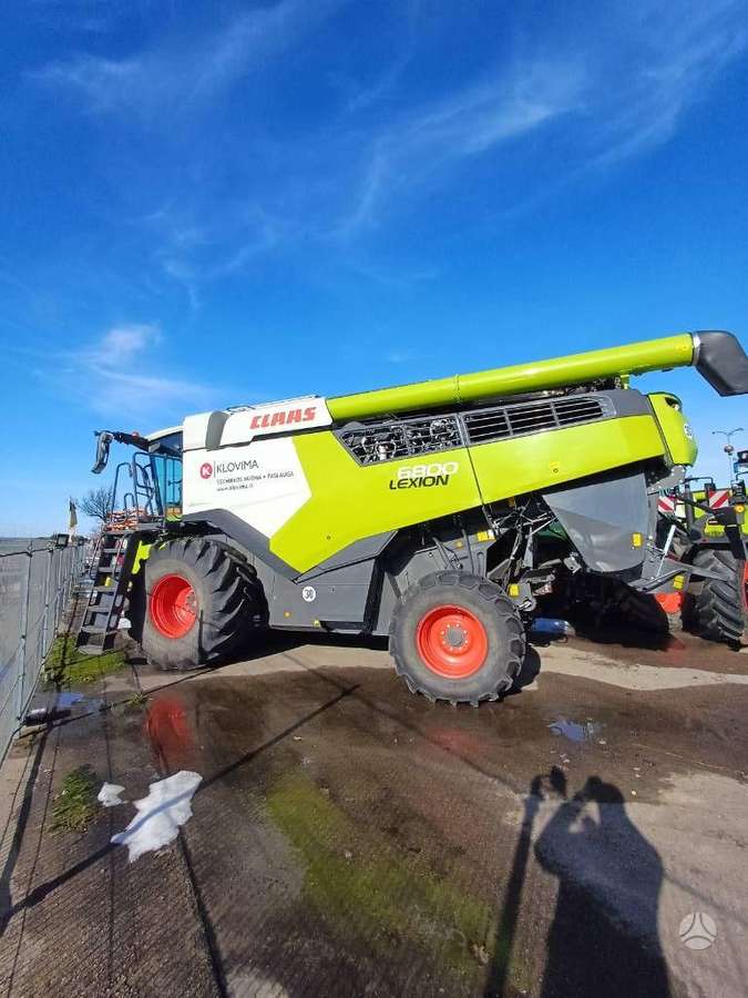 Claas Lexion 6800, combine harvesters