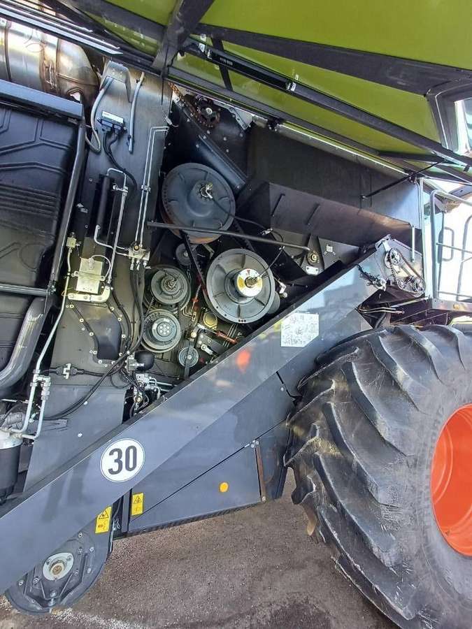 Claas Lexion 6800, combine harvesters