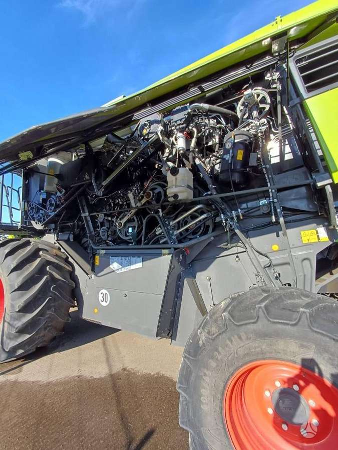 Claas Lexion 6800, combine harvesters