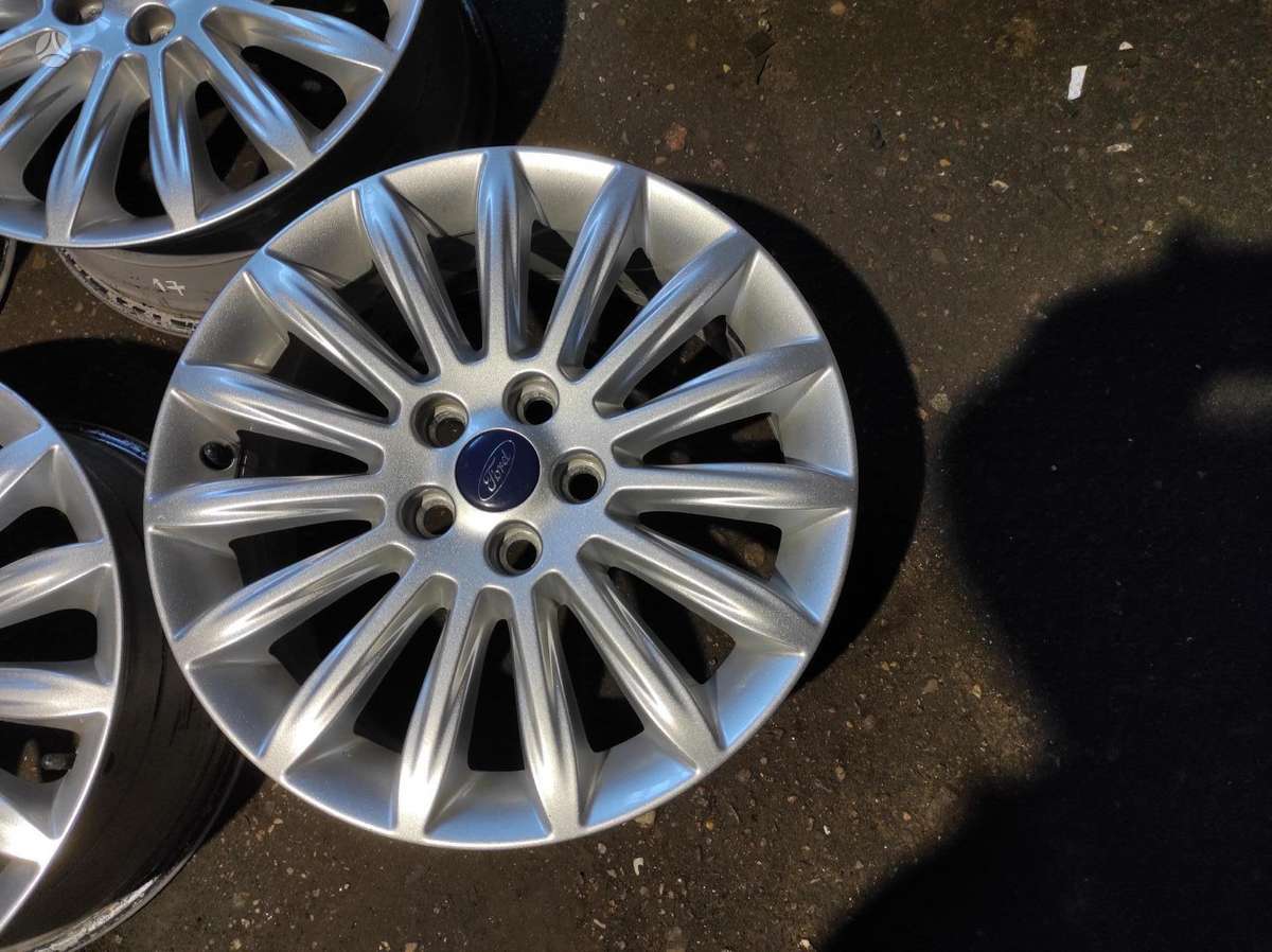 Ford, lengvojo lydinio, R17