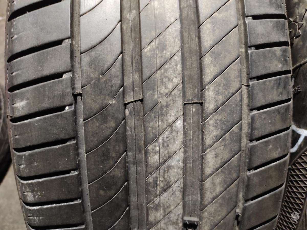 Continental, summer 235/45 R18