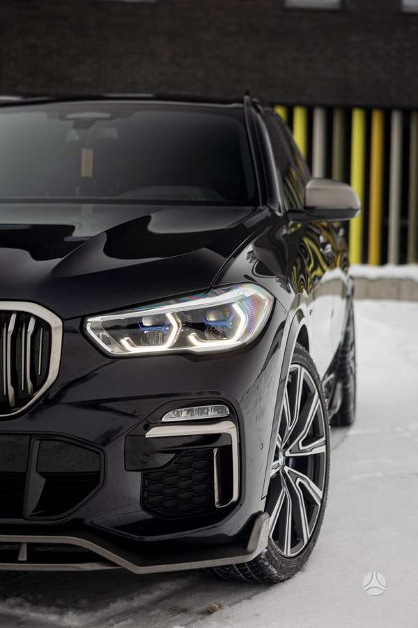 BMW X5, 3.0 l., Пикап
