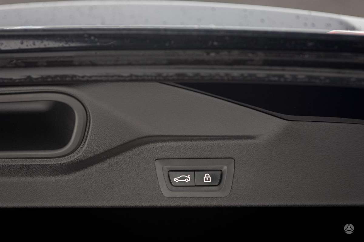 BMW X5, 3.0 l., Пикап