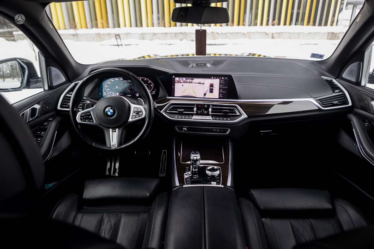 BMW X5, 3.0 l., Пикап