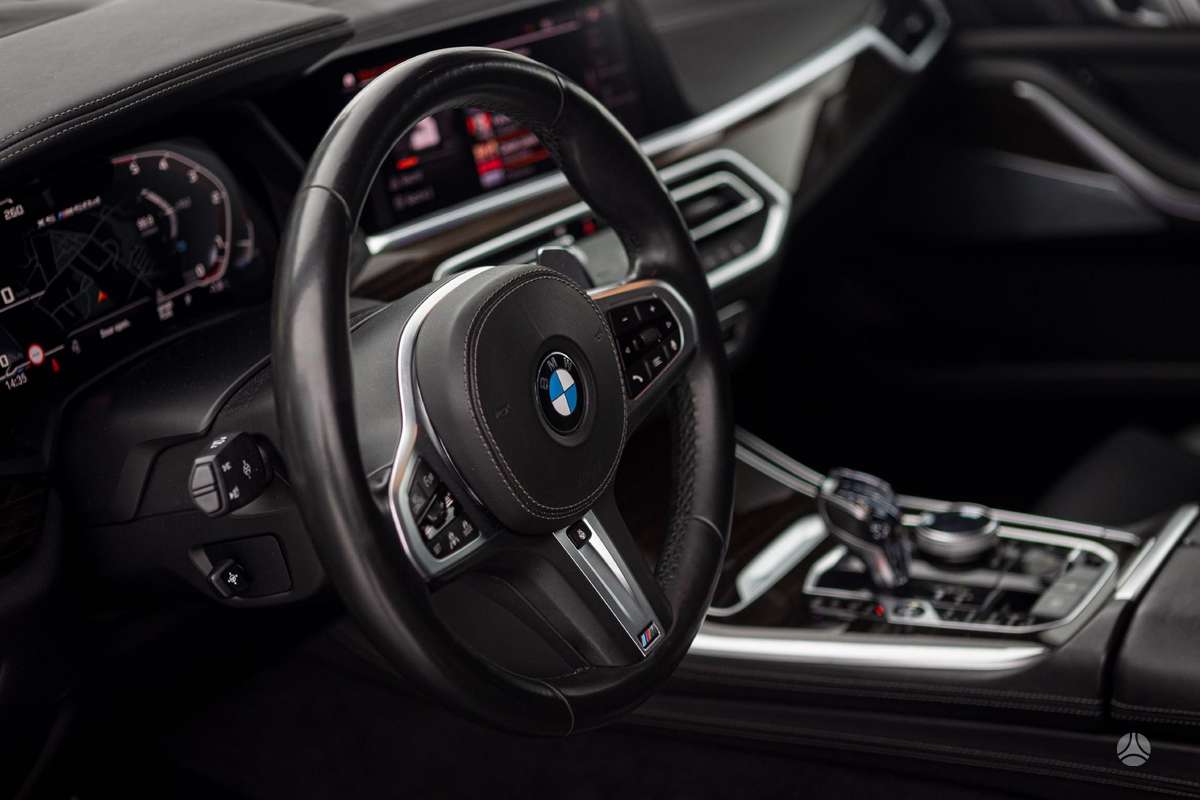 BMW X5, 3.0 l., Пикап