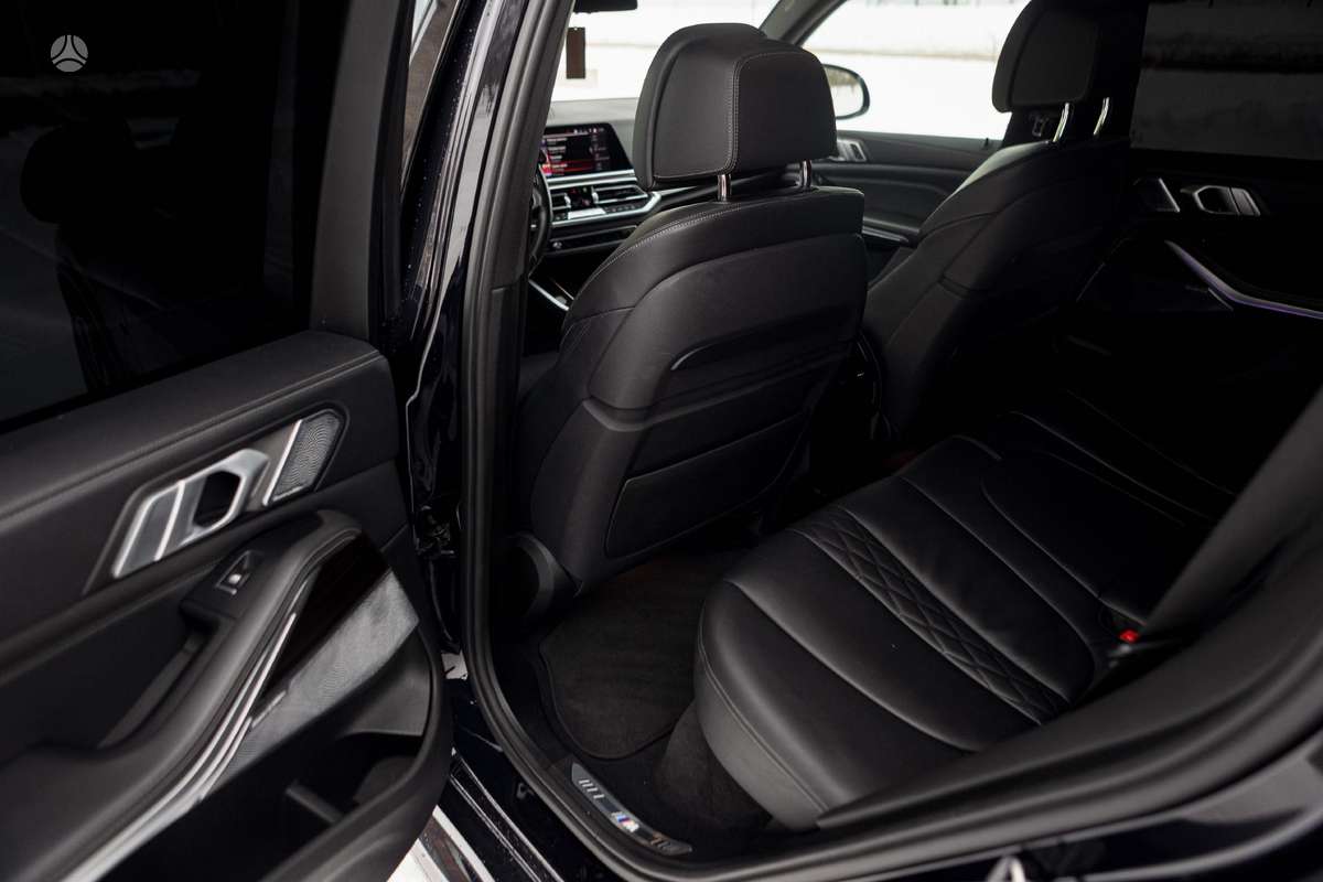 BMW X5, 3.0 l., Пикап