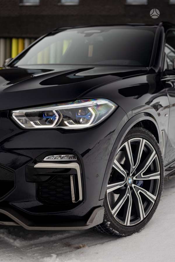 BMW X5, 3.0 l., Пикап