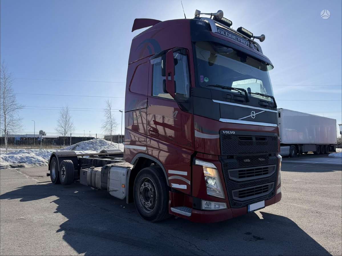 Volvo FH460 6x2, шасси