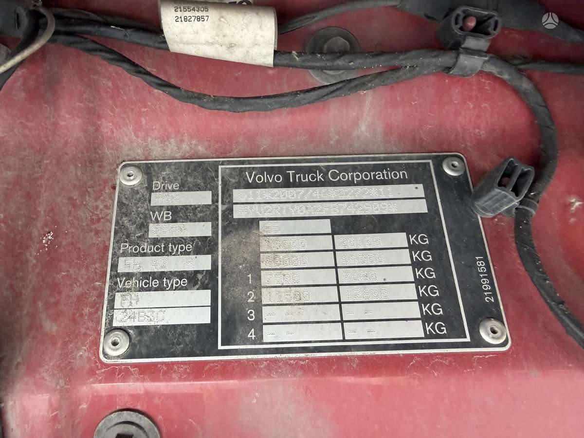Volvo FH460 6x2, шасси