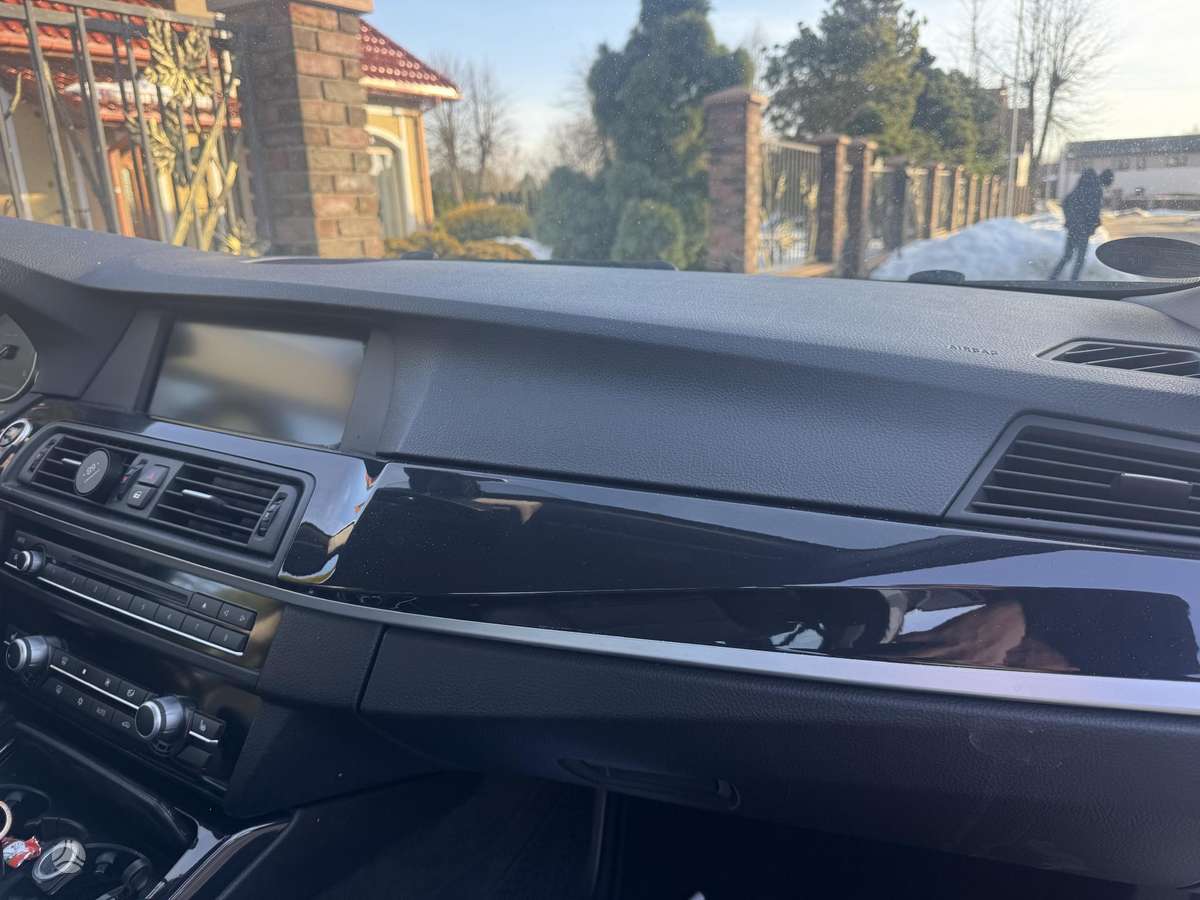 BMW 525, 2.0 l., Седан