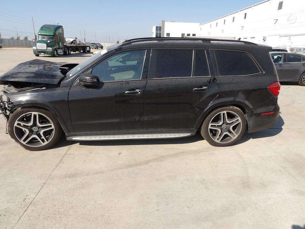 Mercedes-Benz GLS550 dalimis