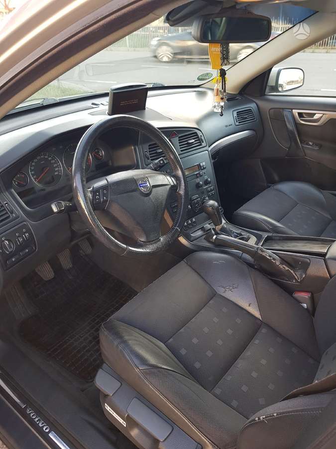 Volvo S60, 2.4 l., Седан