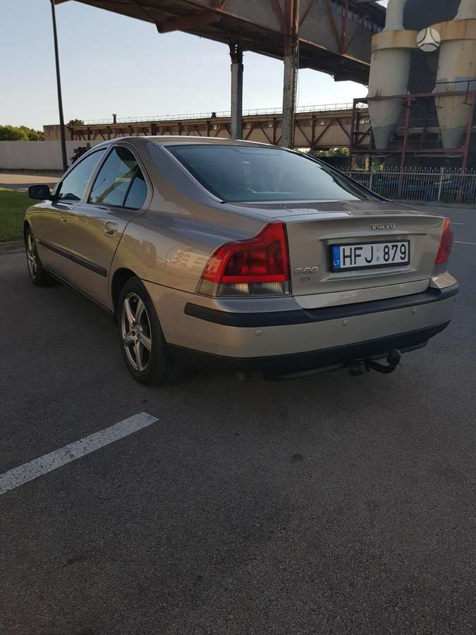 Volvo S60, 2.4 l., Седан