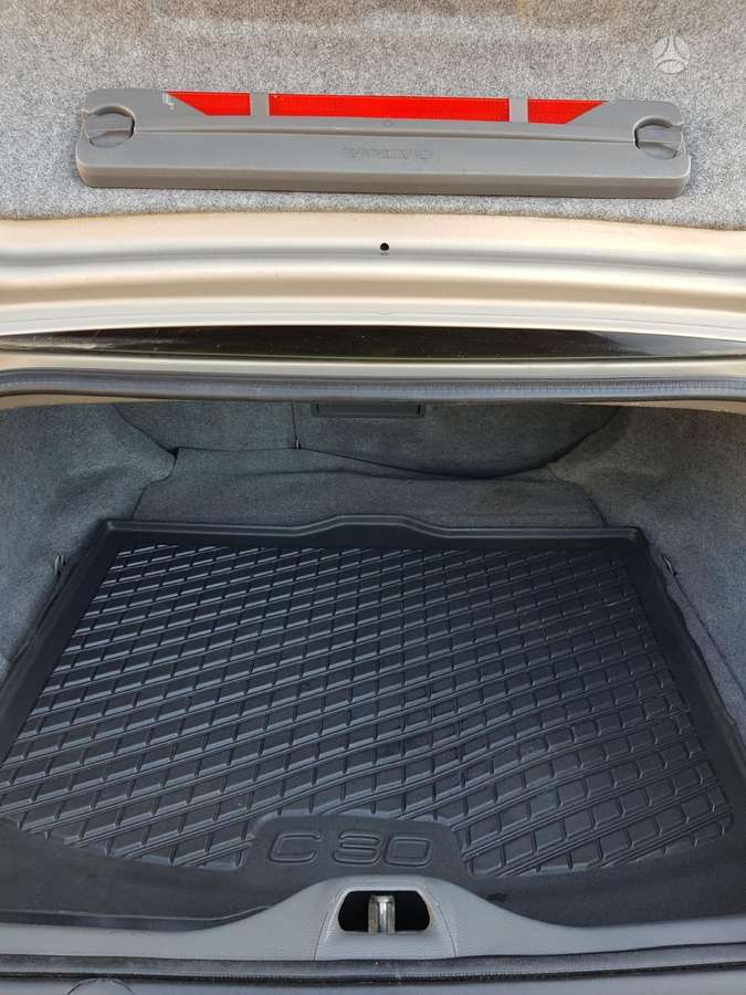 Volvo S60, 2.4 l., Седан