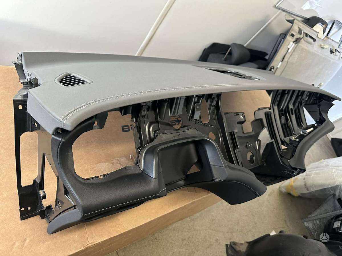 Mercedes-Benz EQE, 2976803000, консоль