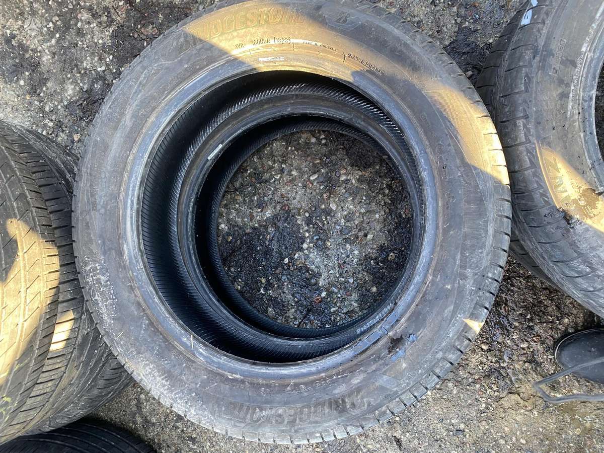 Bridgestone, vasaras 235/55 R19