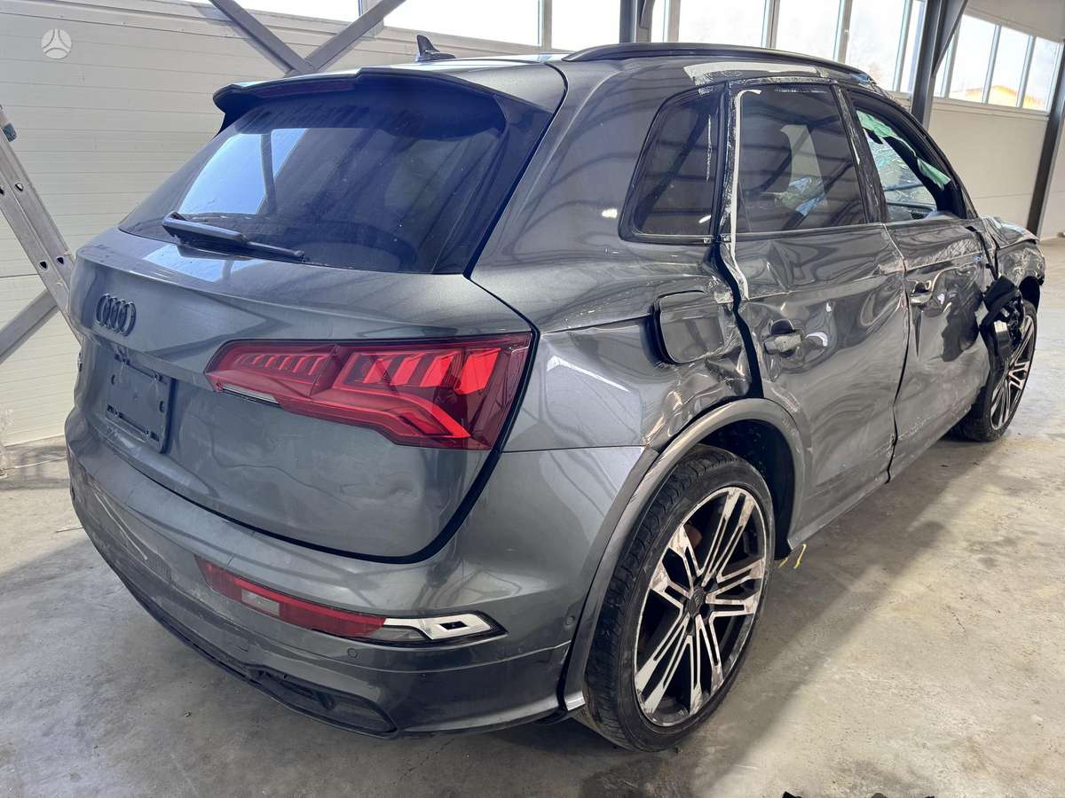 Audi SQ5 kėbulo dalys