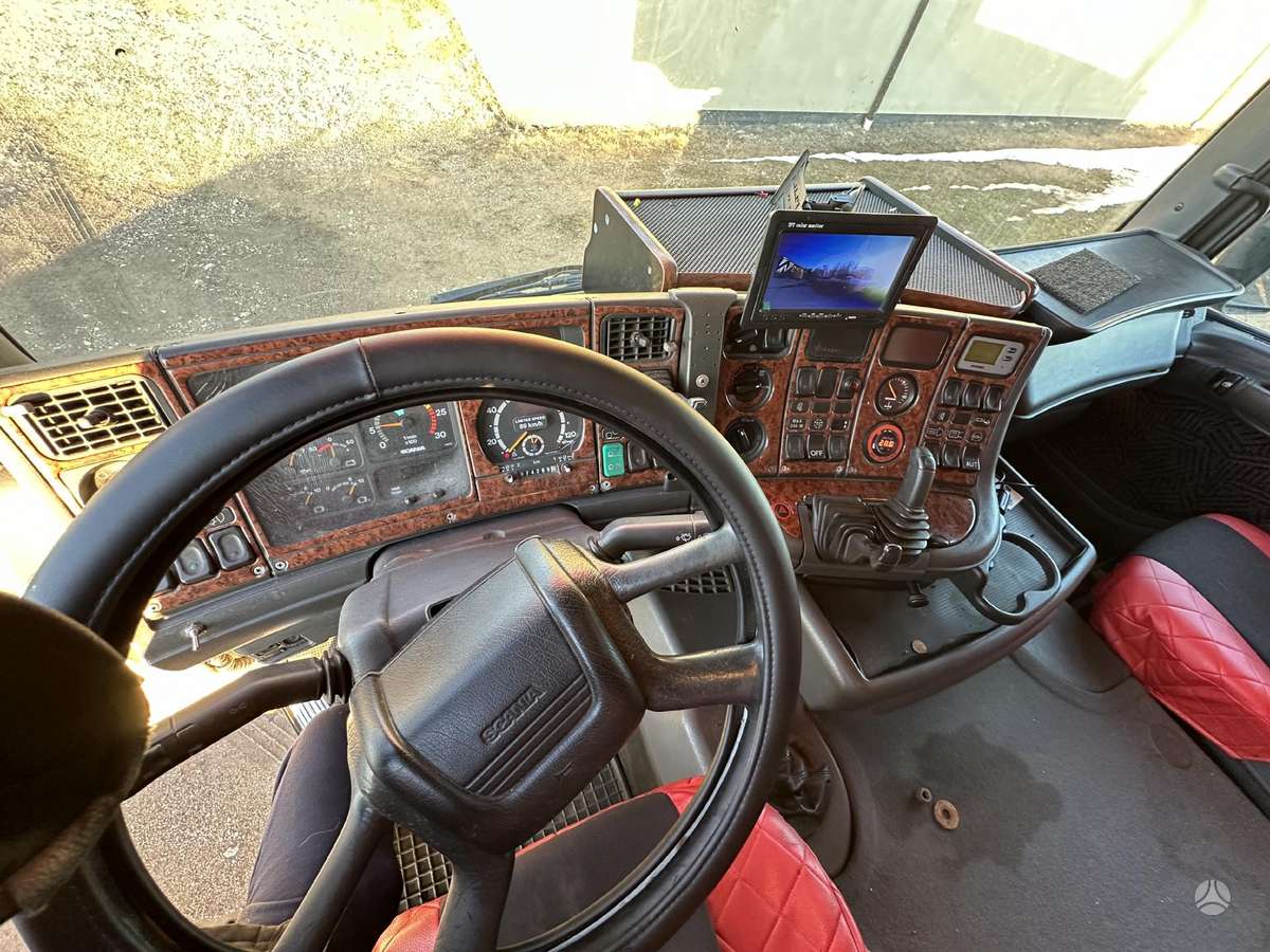 Scania 144, su kranu