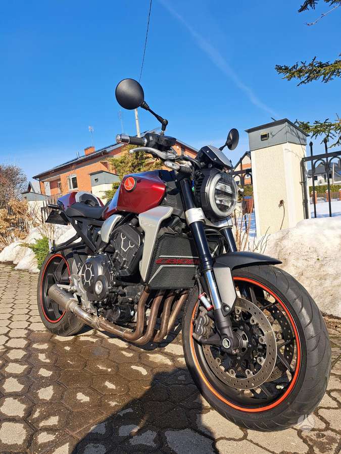 Honda CB 1000cc, street / classic