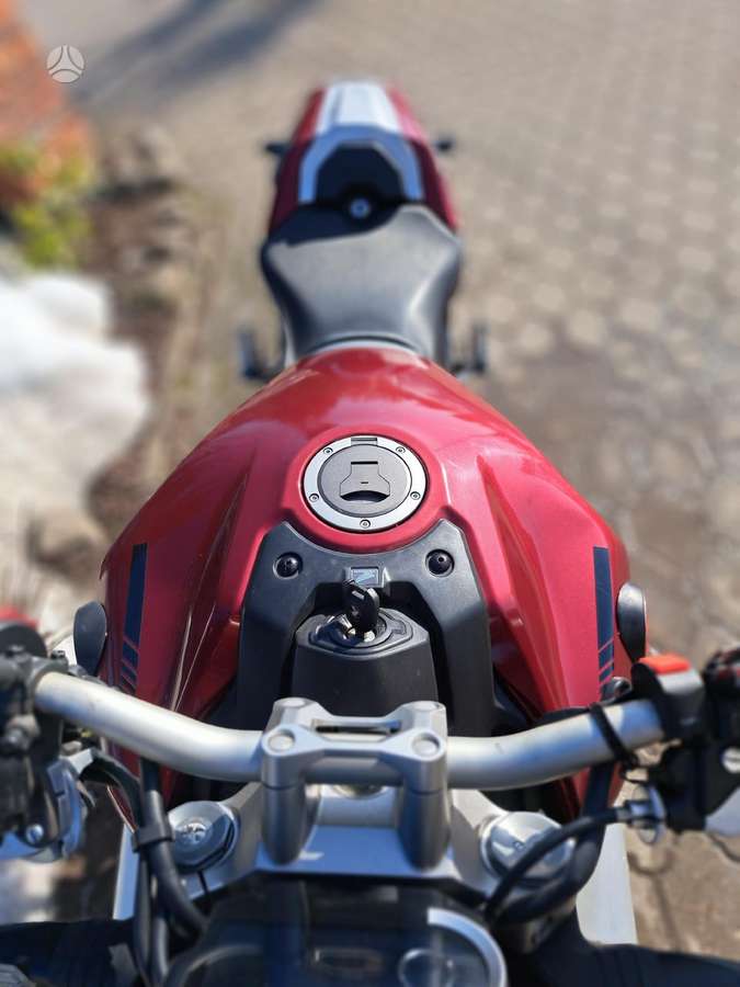 Honda CB 1000cc, street / classic
