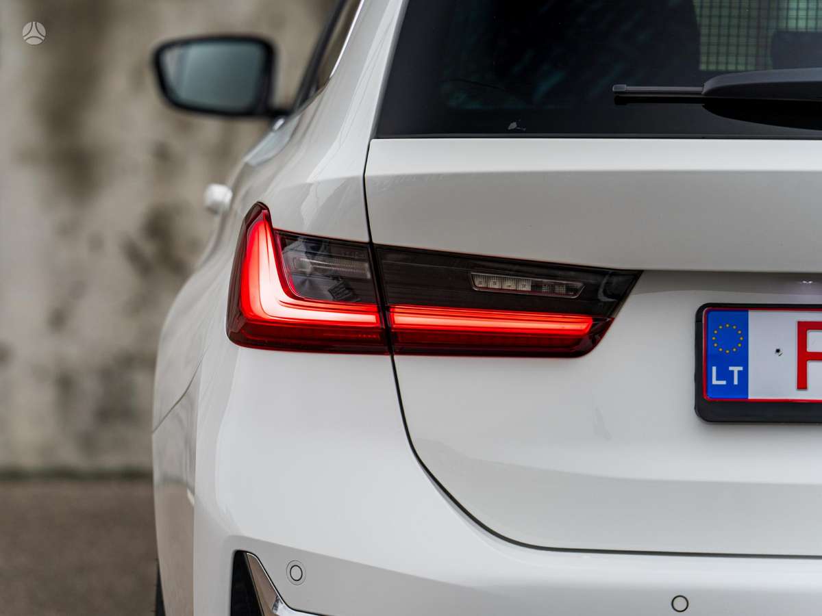 BMW 320, 2.0 l., Универсал