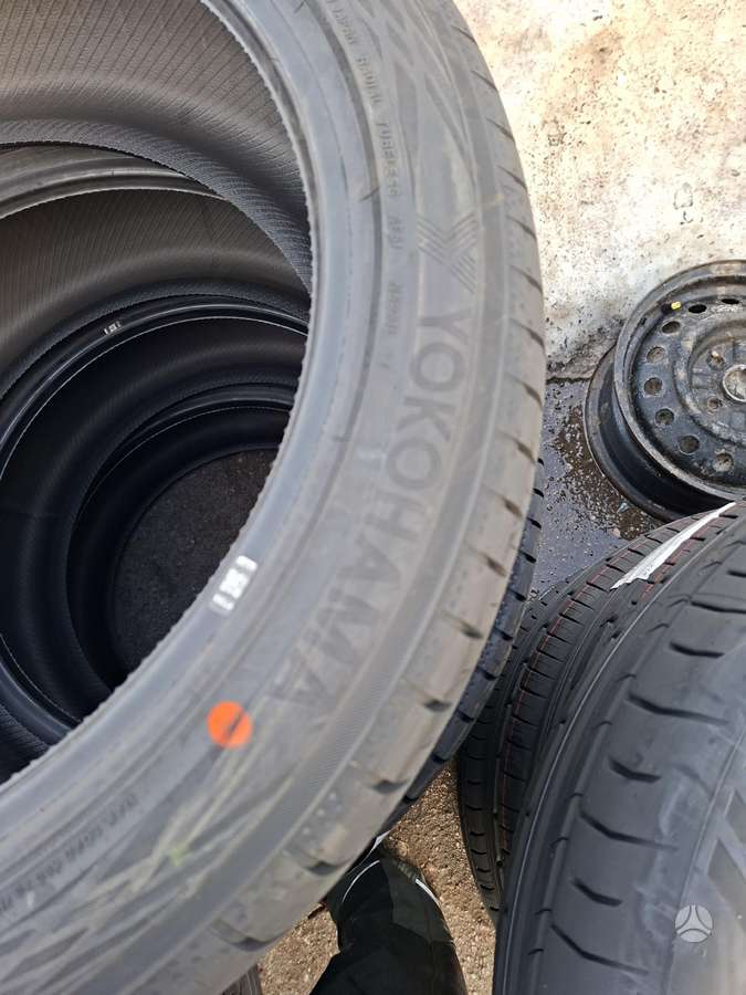 Yokohama, летние 225/45 R18
