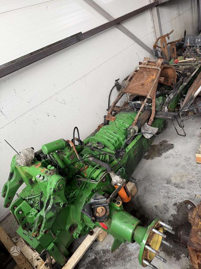 John Deere 6910, traktori