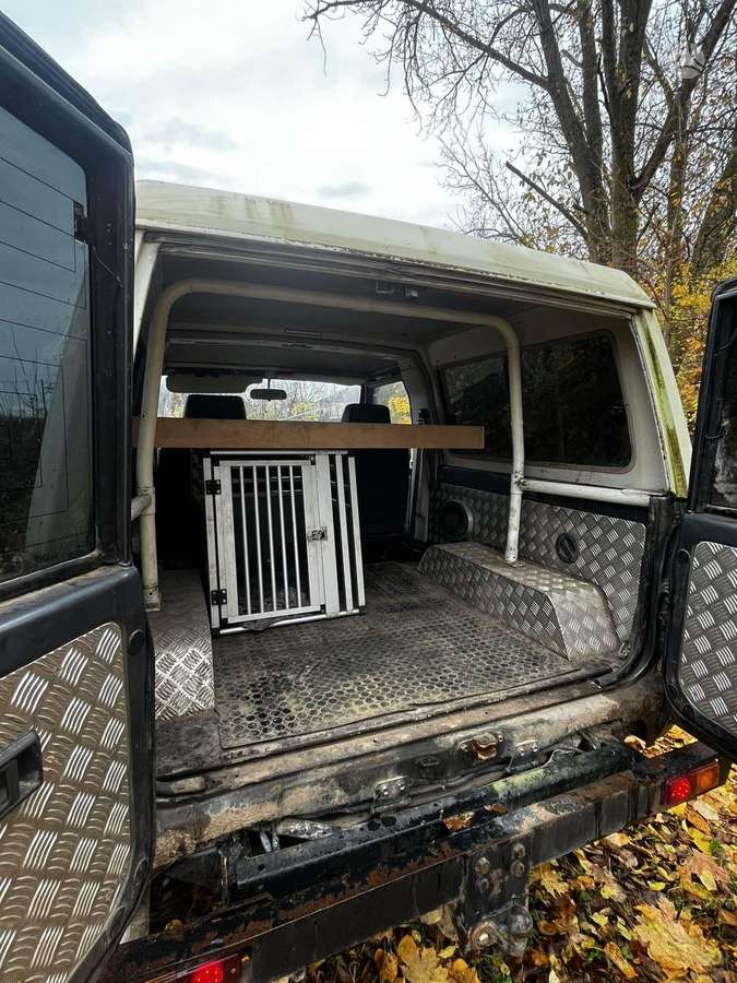 Toyota Land Cruiser - 3