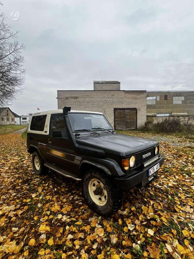 Toyota Land Cruiser - 9