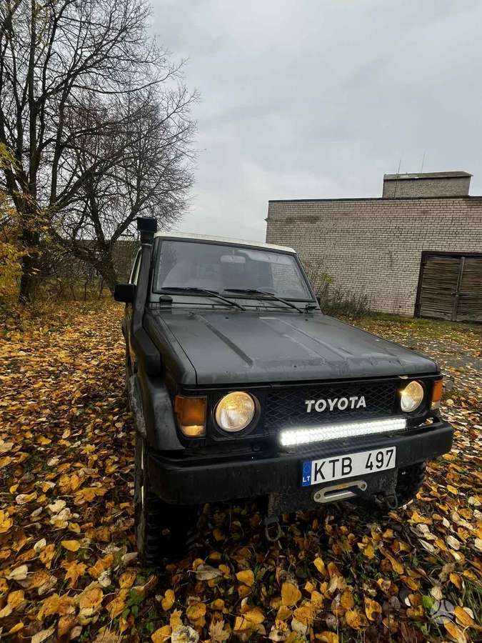 Toyota Land Cruiser - 10