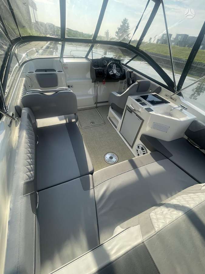 Bayliner VR6, яхты / катера