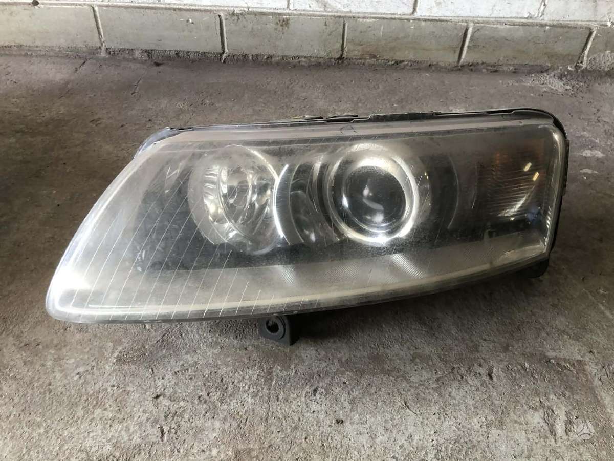 Audi A6 gaismas