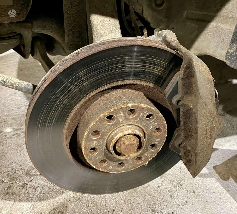Audi S6 kėbulo dalys