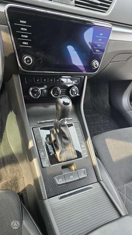 Skoda Superb, 2.0 l., hatchback