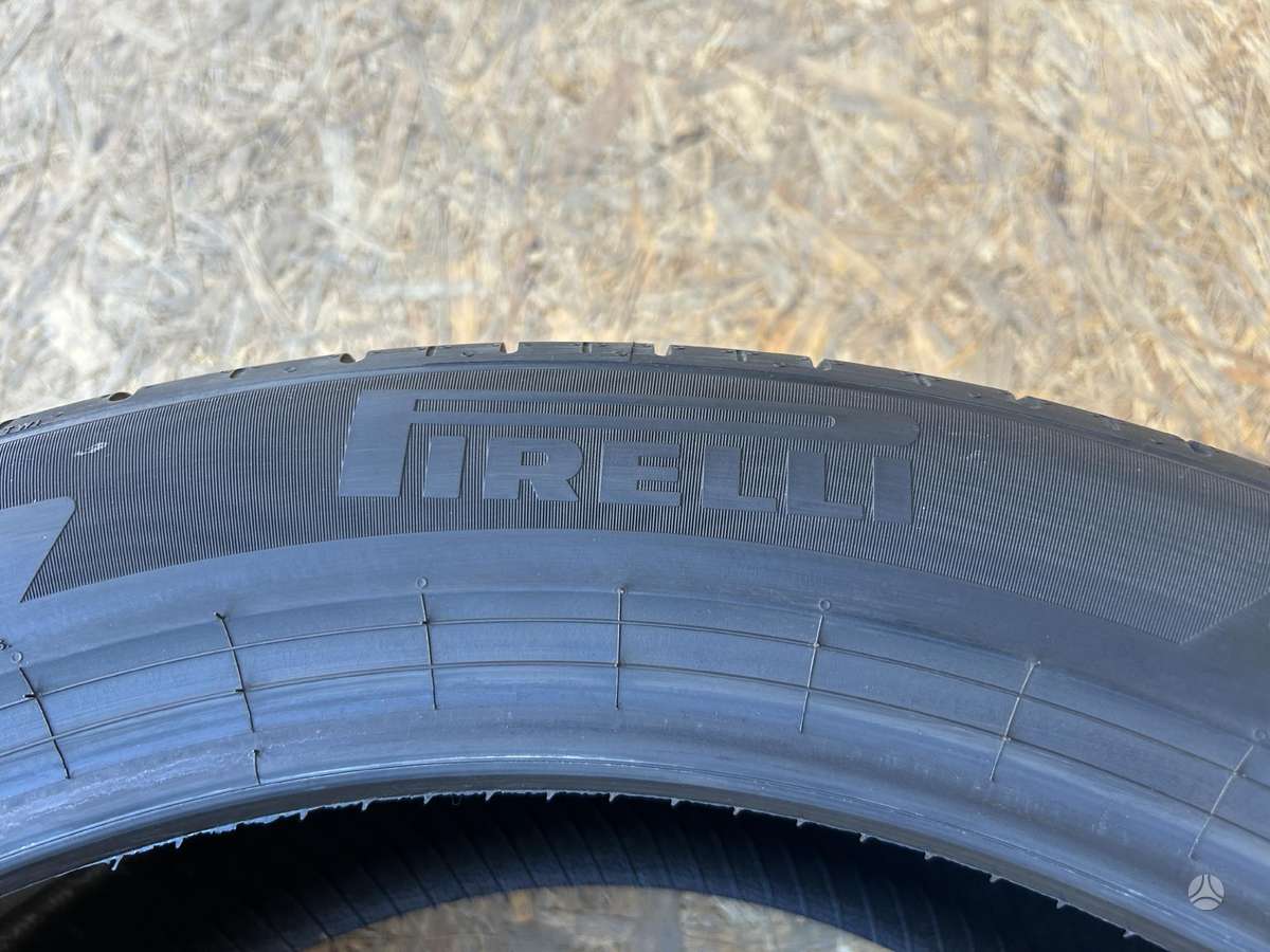 Pirelli P Zero PZ5, summer 285/40 R22