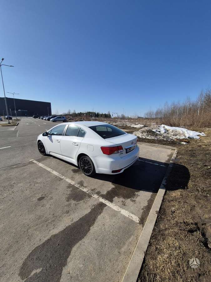 Toyota Avensis - 6