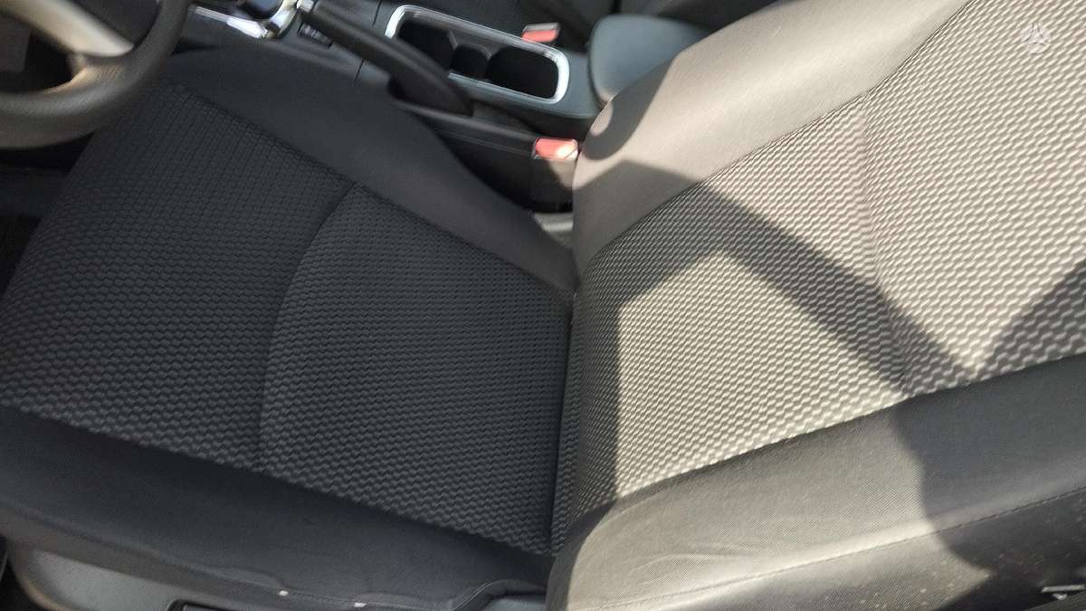 Nissan Pulsar, 1.2 l., hatchback