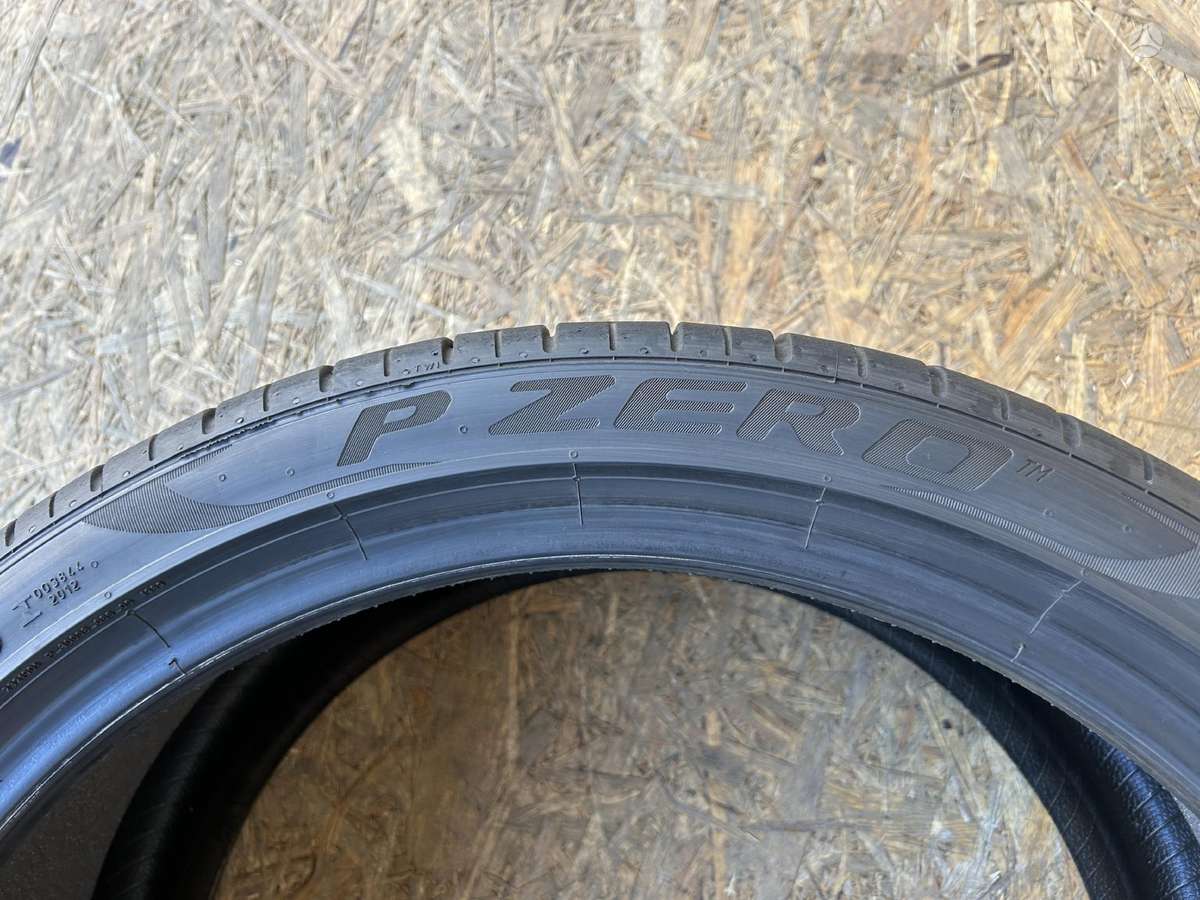 Pirelli P Zero PZ4, summer 305/30 R20