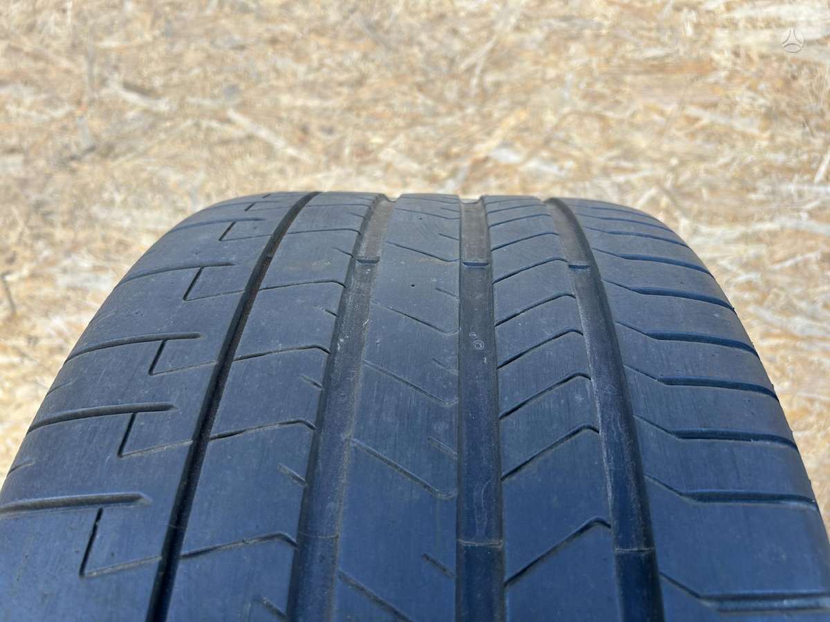 Pirelli P Zero PZ4, summer 305/30 R20