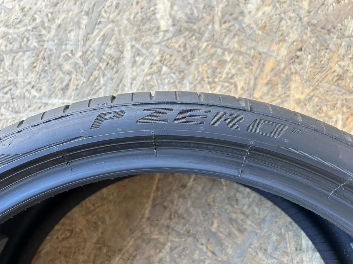 Pirelli P Zero PZ4, summer 285/30 R21