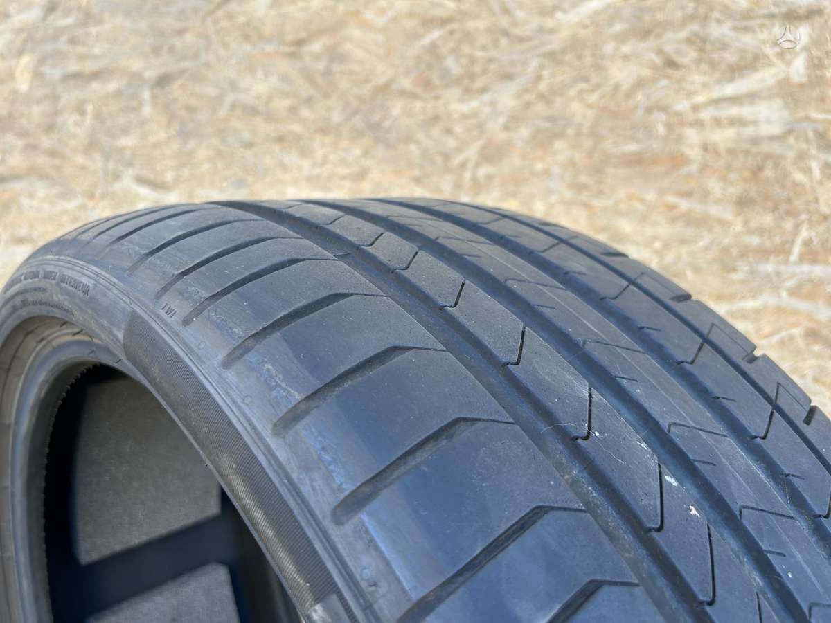 Pirelli P Zero PZ4, summer 285/30 R21