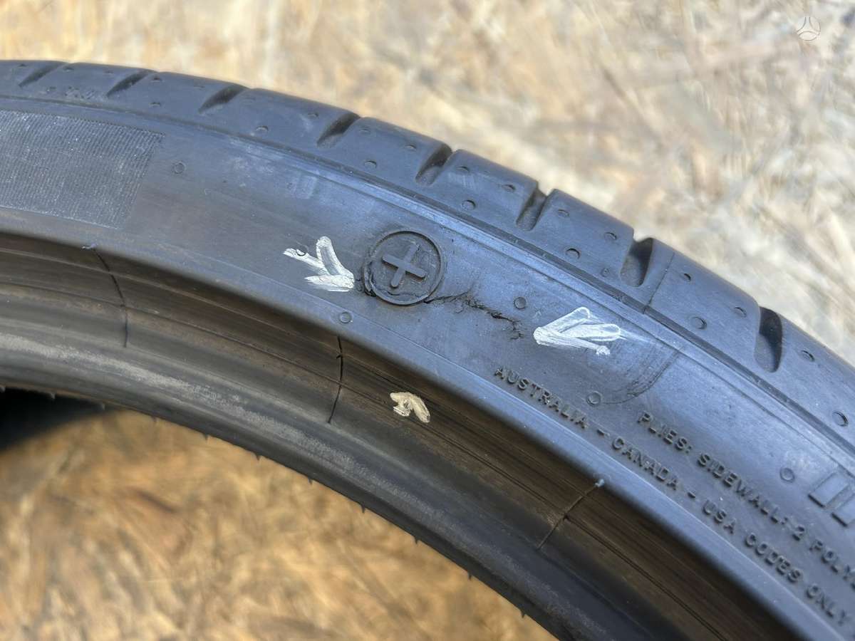 Pirelli P Zero PZ4, summer 245/35 R20