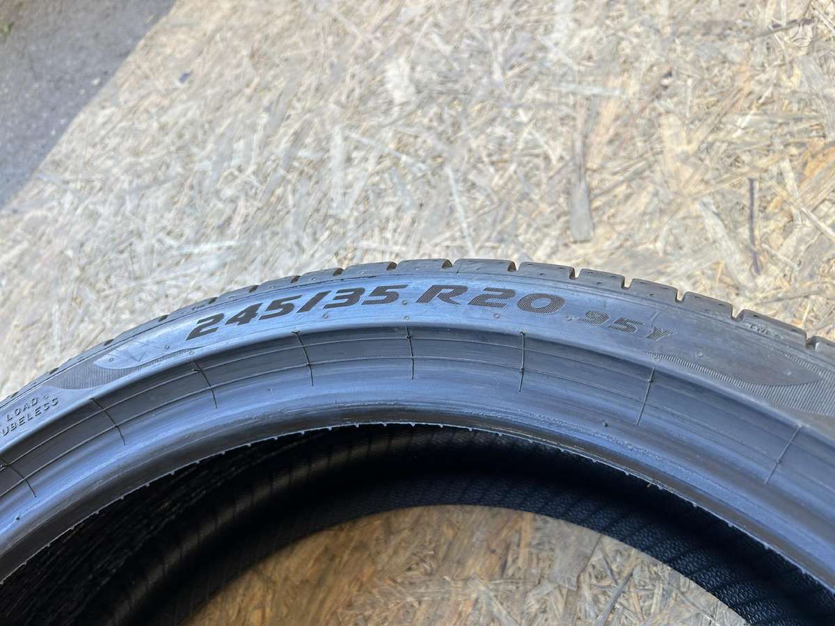 Pirelli P Zero PZ4, vasarinės 245/35 R20