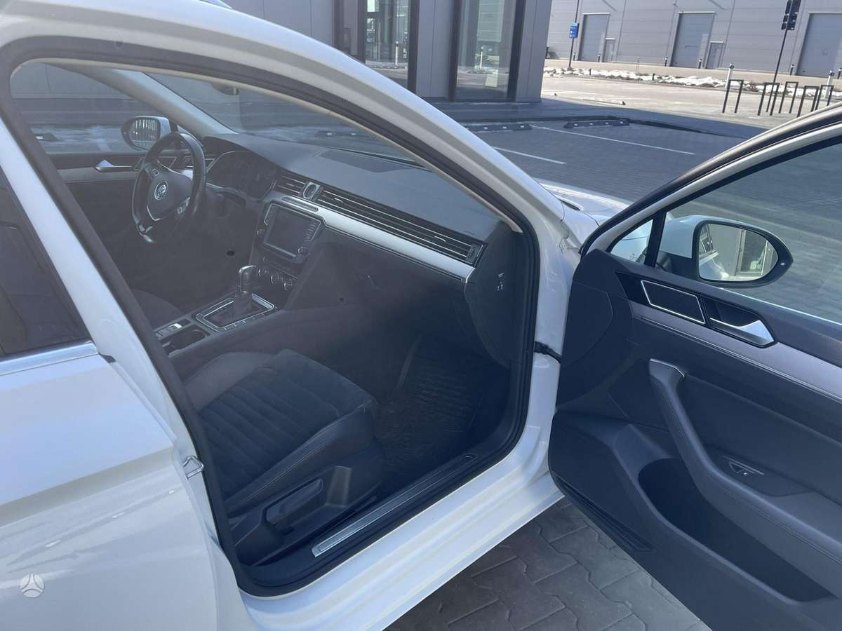Volkswagen Passat, 2.0 l., Универсал