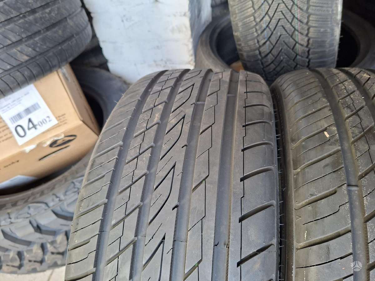 Ovation, summer 245/35 R20