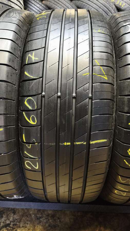 Goodyear Efficient Grip performance, vasarinės 215/60 R17
