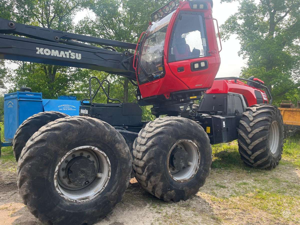 Komatsu 951 (H537), харвестеры