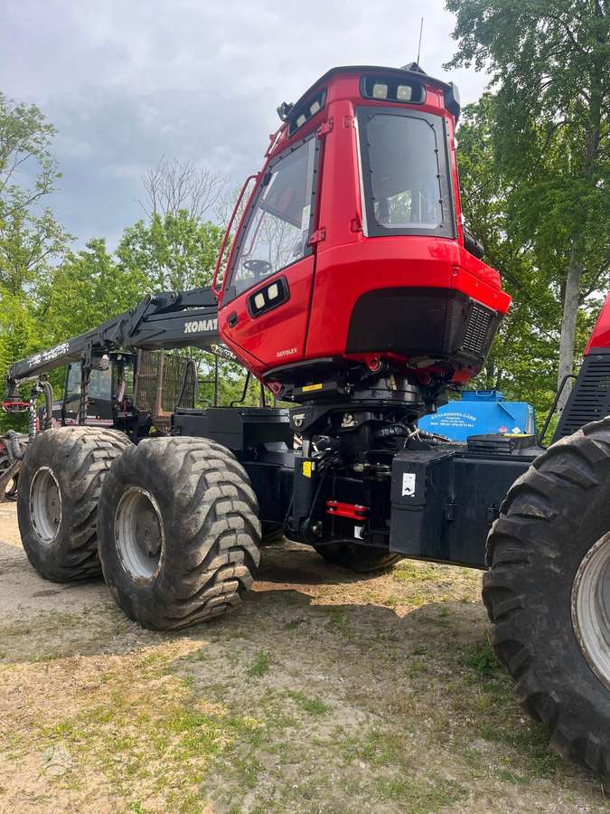 Komatsu 951 (H537), harvesters