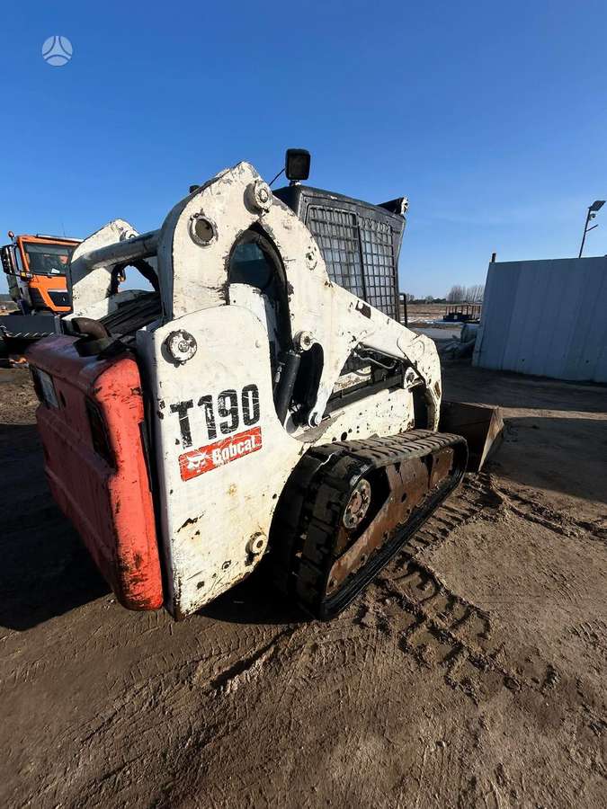 Bobcat T190, mini loaders
