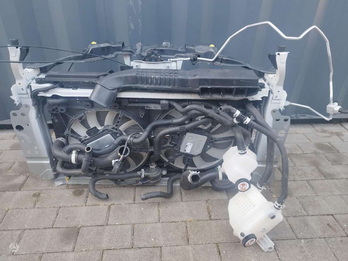 Toyota C-HR Be defektų